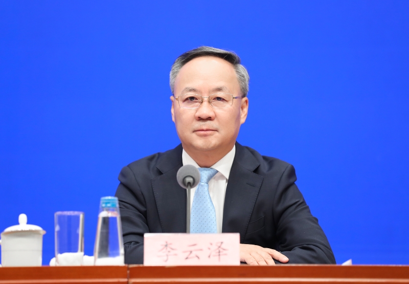 李云泽.jpg